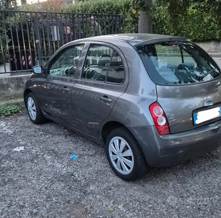 Nissan Micra 2003 photo 2