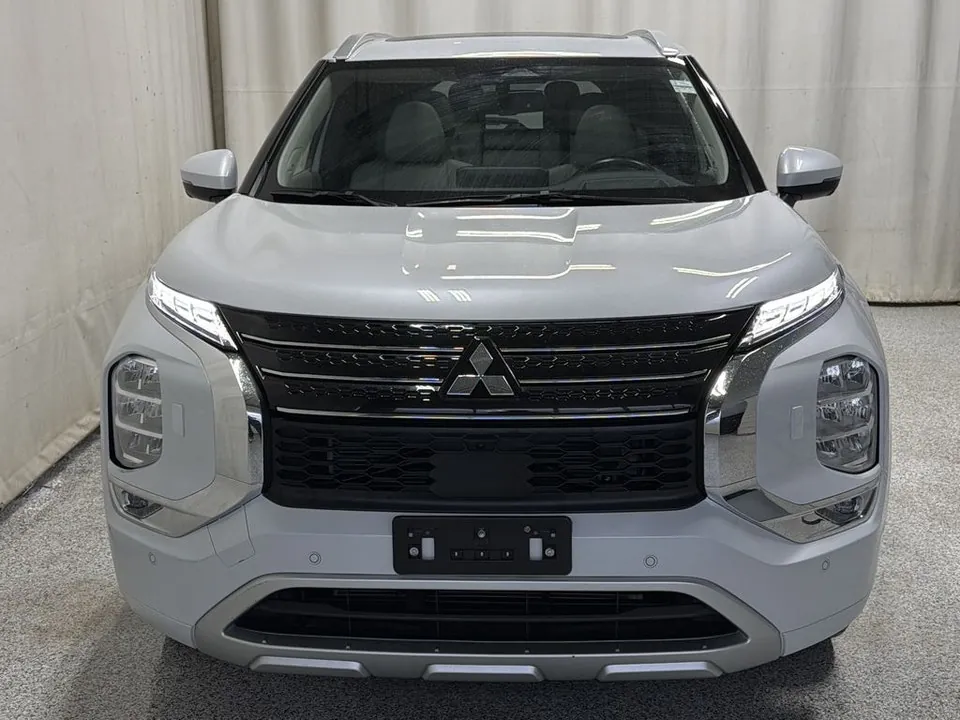 Mitsubishi Outlander 2024 photo 4