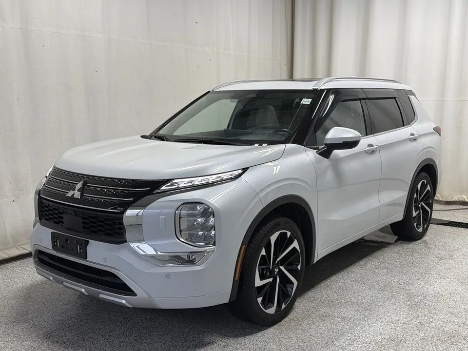 Mitsubishi Outlander 2024 photo 2