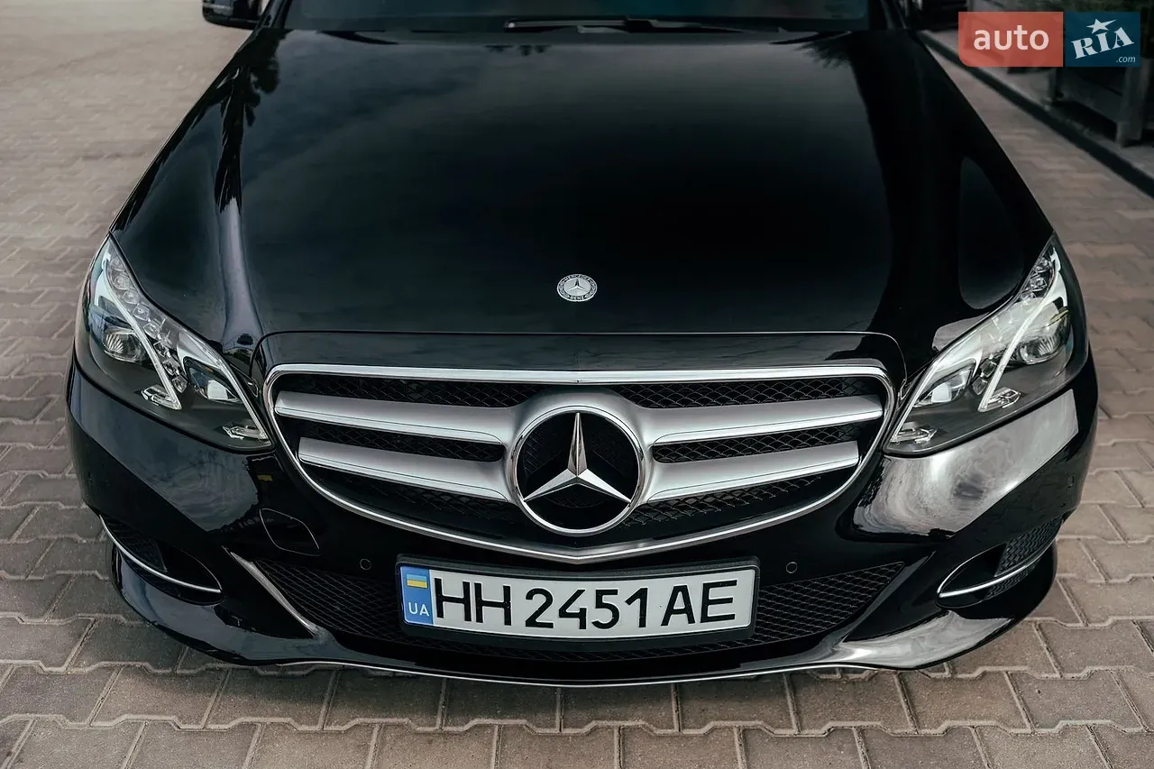 Mercedes-Benz E-Class 2015 photo 2
