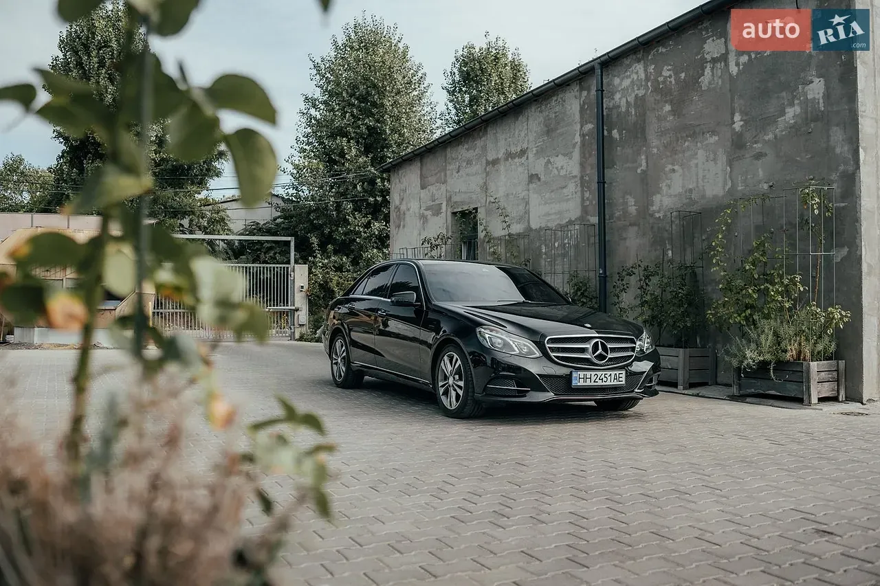 Mercedes-Benz E-Class 2015 photo 5