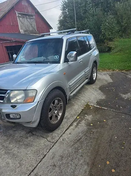 Mitsubishi Pajero 2002 photo 3