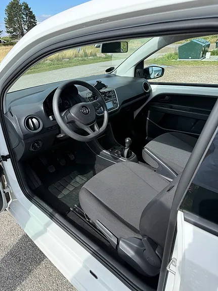 Volkswagen Up 2019 photo 4