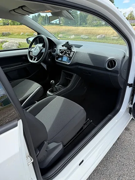 Volkswagen Up 2019 photo 5