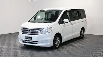 Honda Step Wagon 2012 photo 4