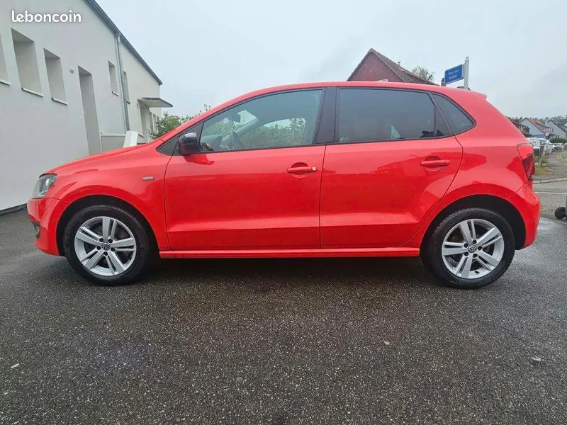 Volkswagen Polo 2012 photo 3