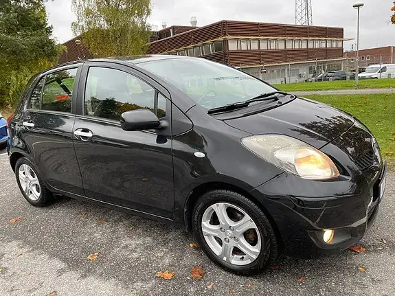 Toyota Yaris 2010 photo 4