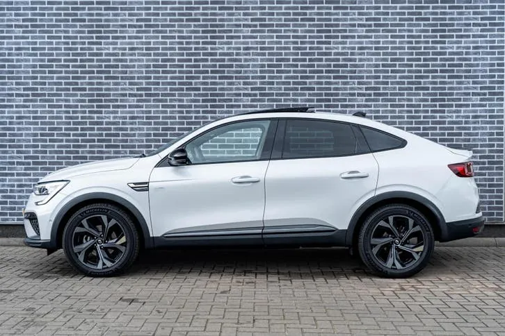 Renault Arkana 2023 photo 3