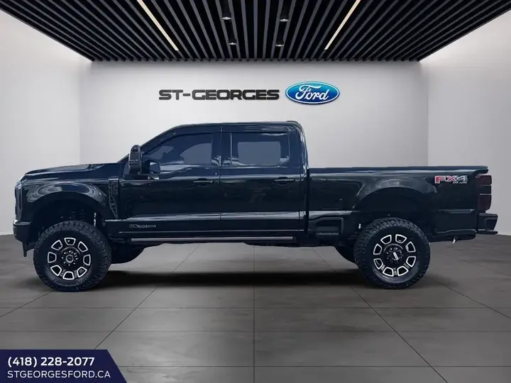 Ford F250 2025 photo 2