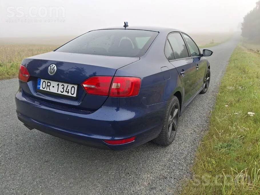 Volkswagen Jetta 2012 photo 4