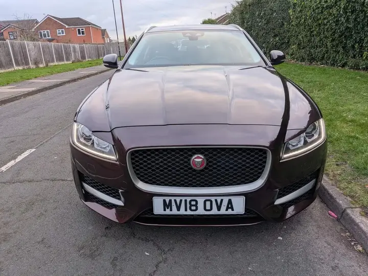 Jaguar Xf 2018 photo 2