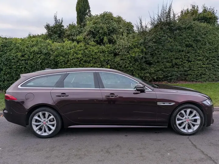 Jaguar Xf 2018 photo 4