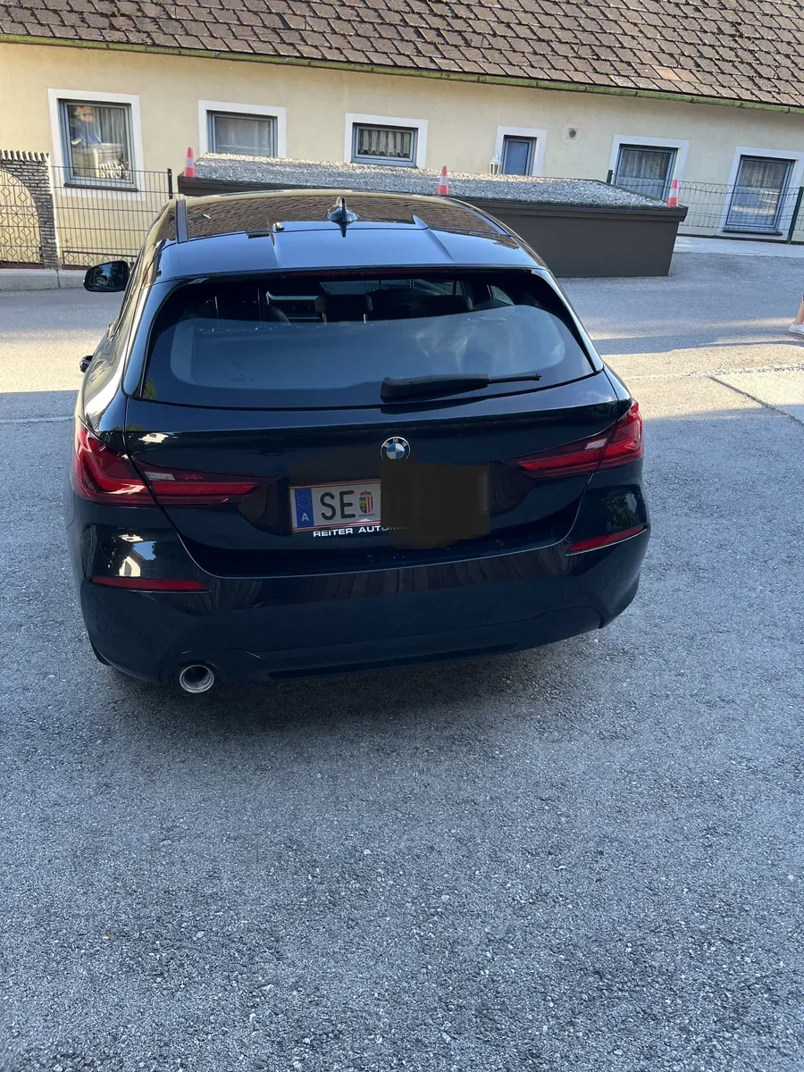 BMW 1 Series 2021 photo 3