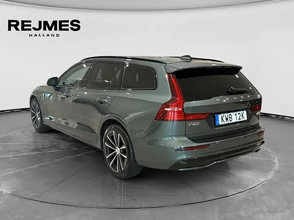 Volvo V60 2026 photo 2
