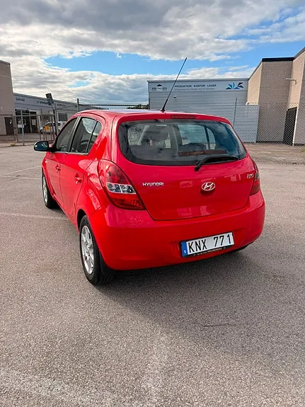 Hyundai I20 2010 photo 2