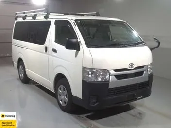 Toyota Hiace 2021 photo 2