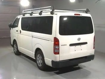 Toyota Hiace 2021 photo 3