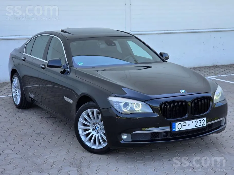 BMW 730