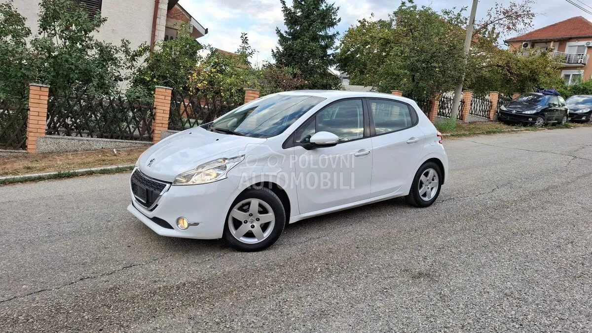Peugeot 208