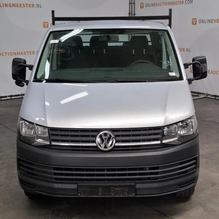 Volkswagen Transporter 2017 photo 2