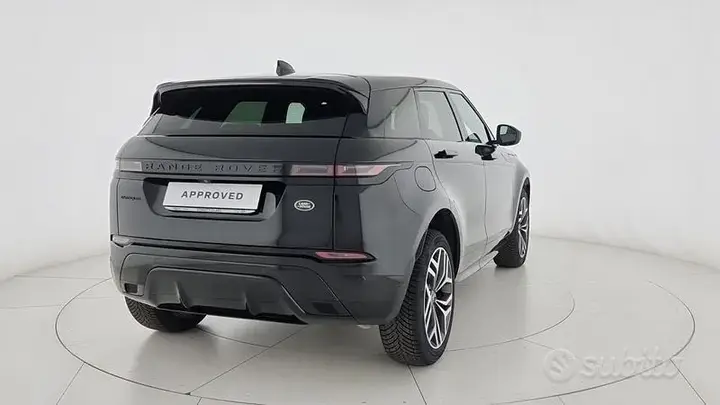 Land Rover Evoque 2023 photo 2