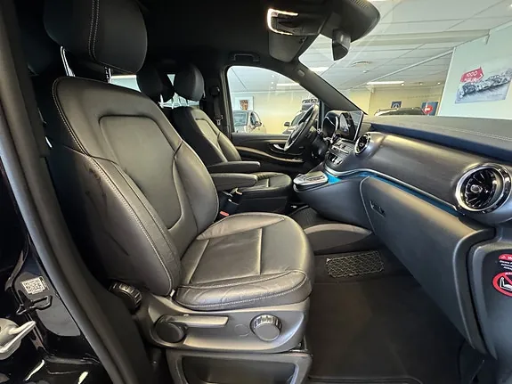 Mercedes-Benz Eqv300 2023 photo 5