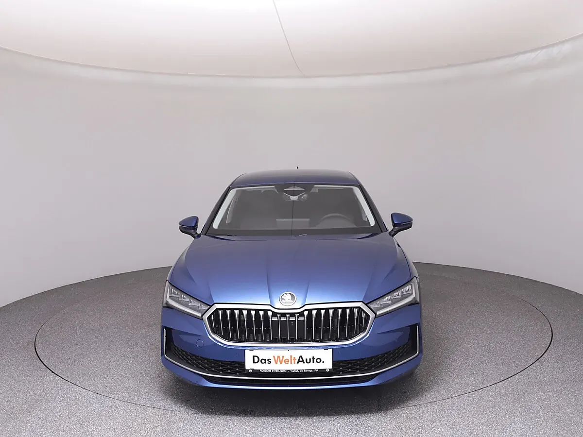 Skoda Superb 2025 photo 3