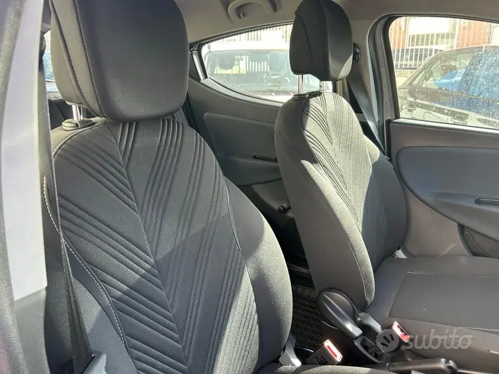Lancia Ypsilon 2022 photo 5