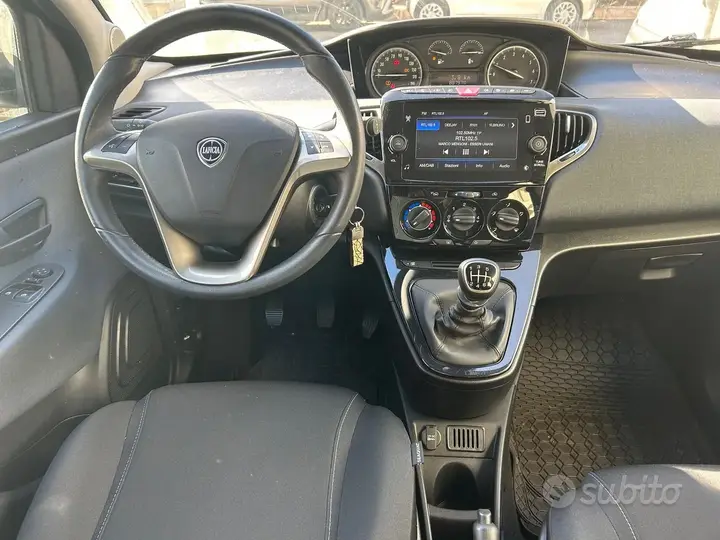 Lancia Ypsilon 2022 photo 4
