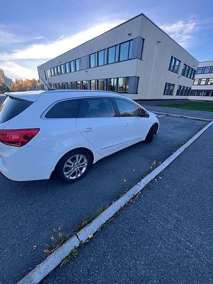 Kia Ceed 2013 photo 2