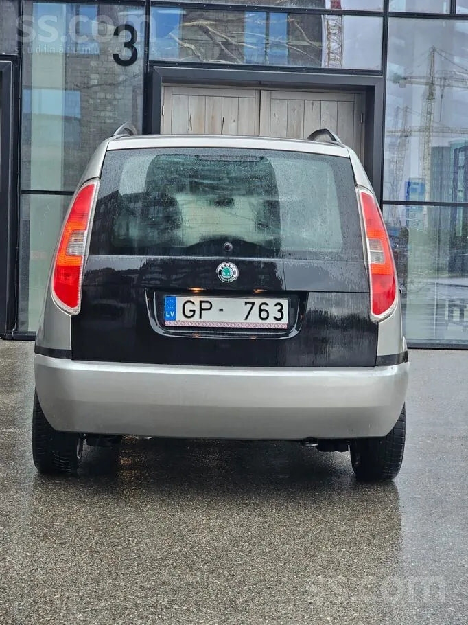 Skoda Roomster 2007 photo 4