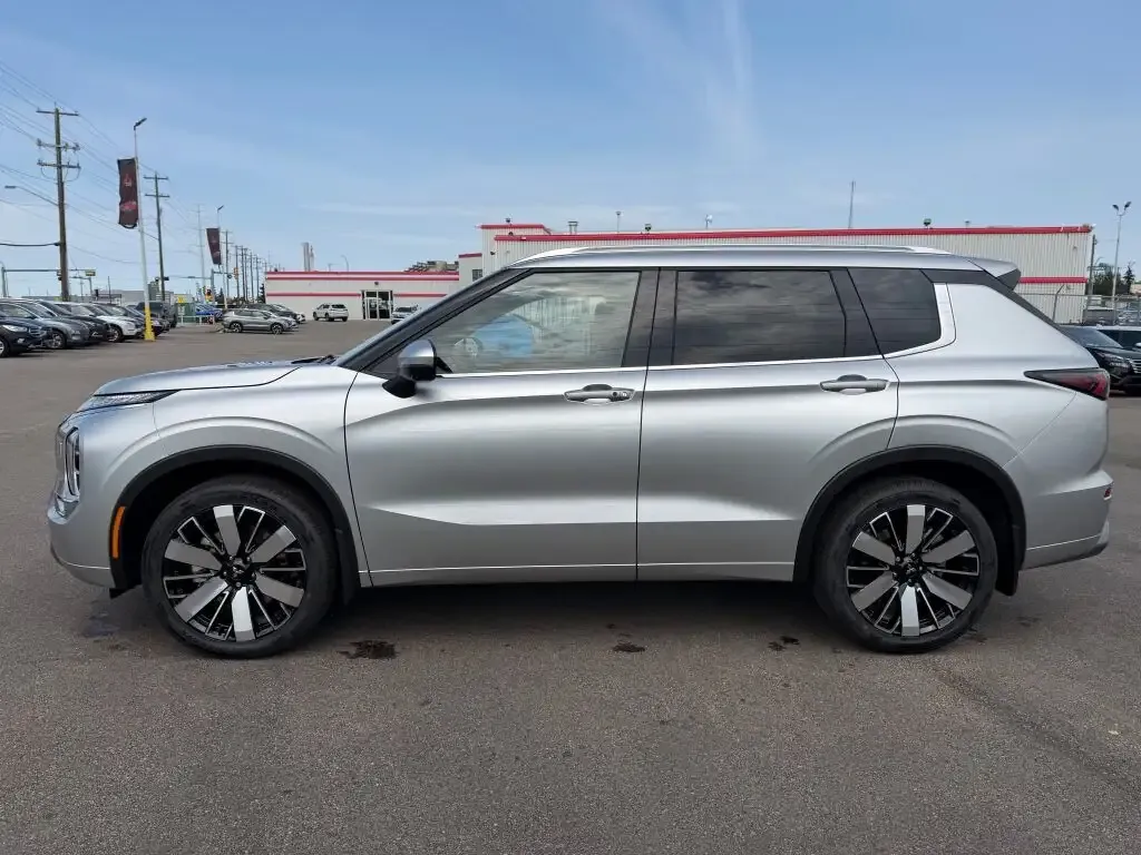 Mitsubishi Outlander 2026 photo 5