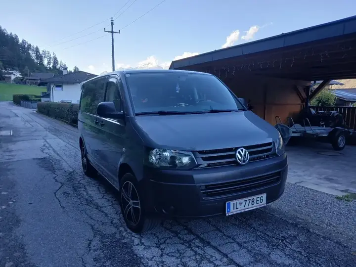 Volkswagen T5 2015 photo 2