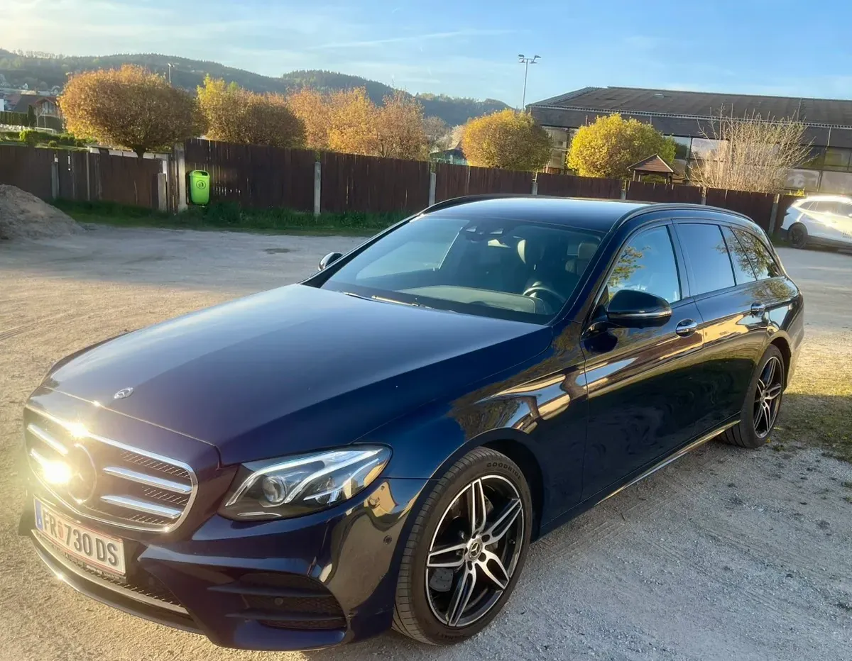Mercedes-Benz Eklasse 2017 photo 2
