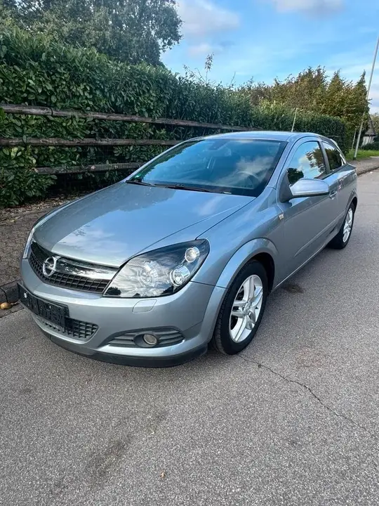 Opel Astra H