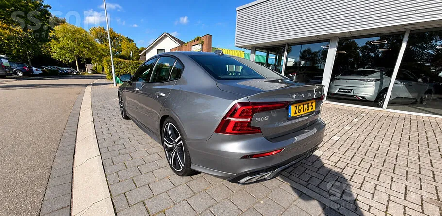 Volvo S60 2019 photo 3