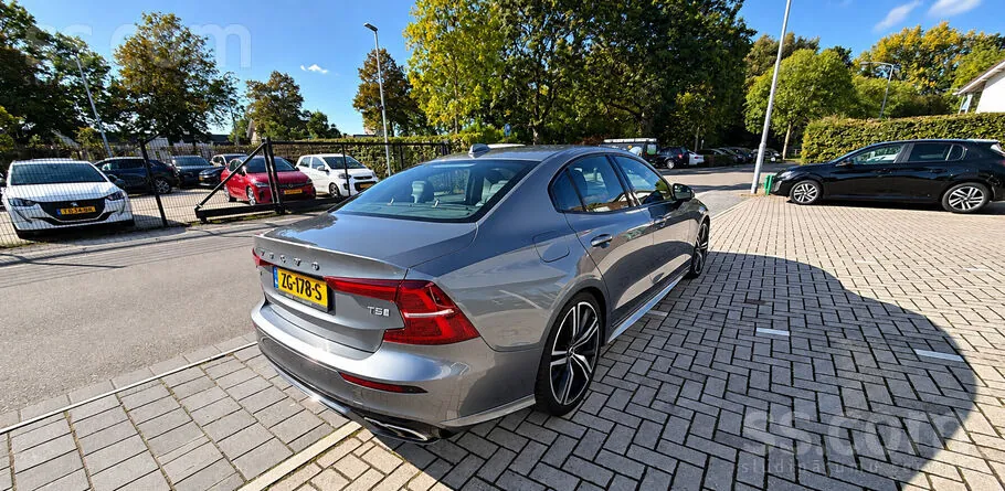 Volvo S60 2019 photo 4