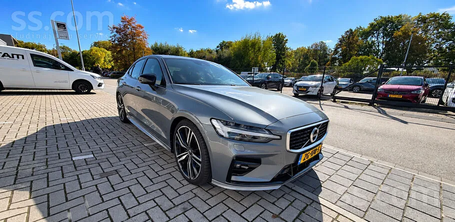 Volvo S60 2019 photo 2