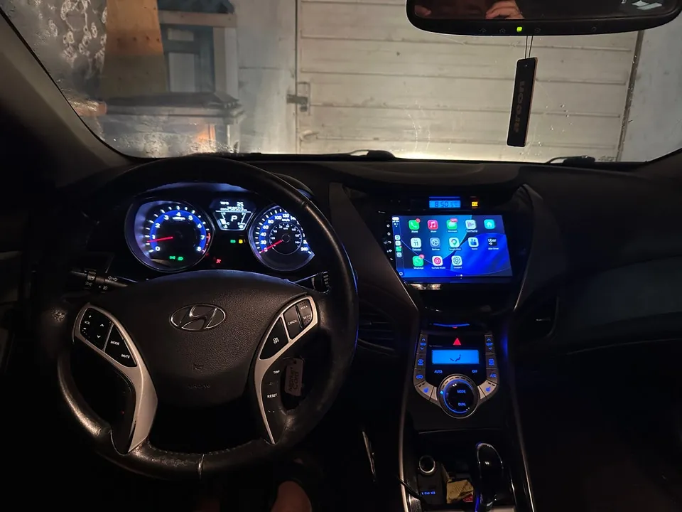 Hyundai Elantra 2012 photo 3