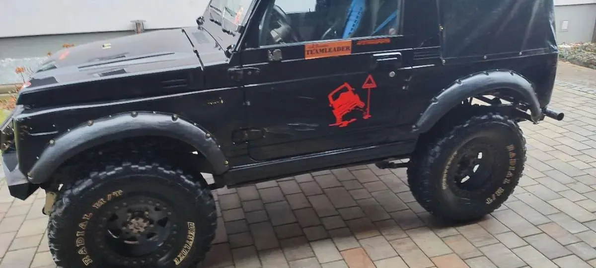Suzuki Sj 413