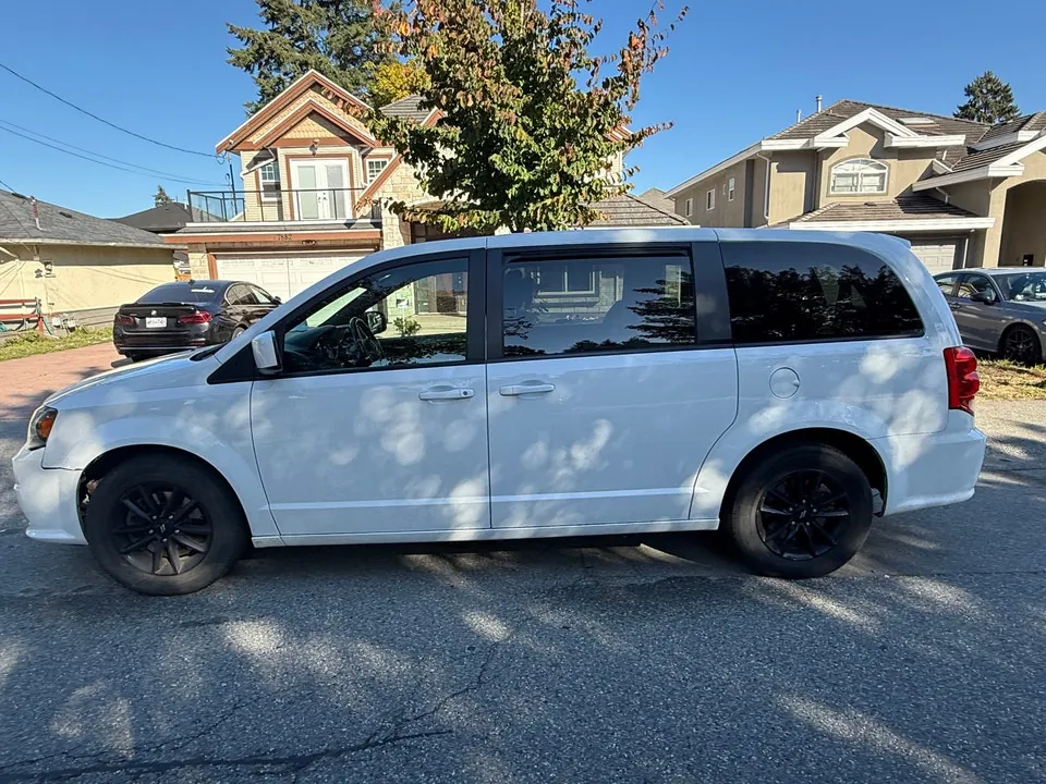 Dodge Grand Caravan 2019 photo 3