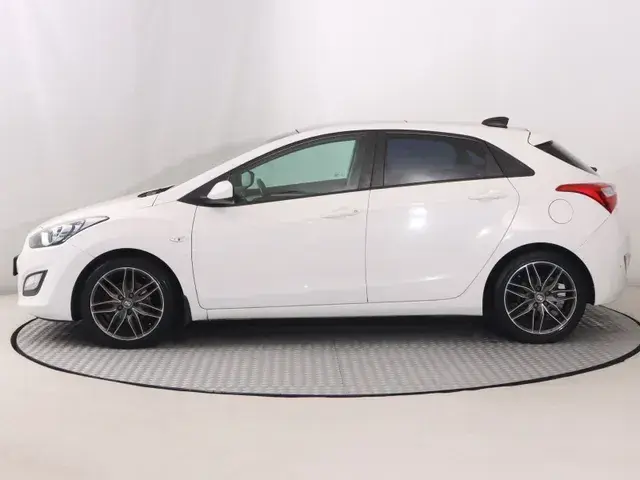 Hyundai I30 2012 photo 2