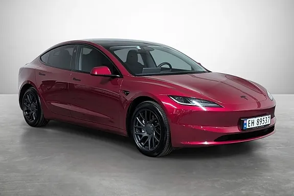 Tesla Model 3 2024 photo 4