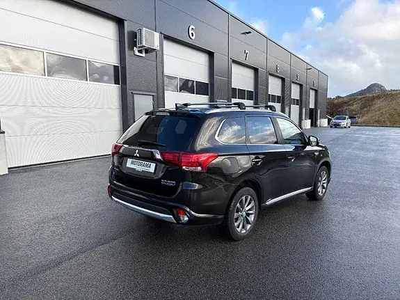 Mitsubishi Outlander 2017 photo 3