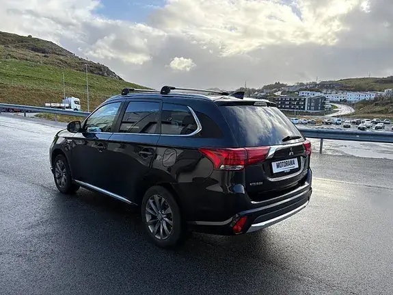 Mitsubishi Outlander 2017 photo 5