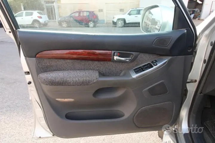 Toyota Land Cruiser 2005 photo 5