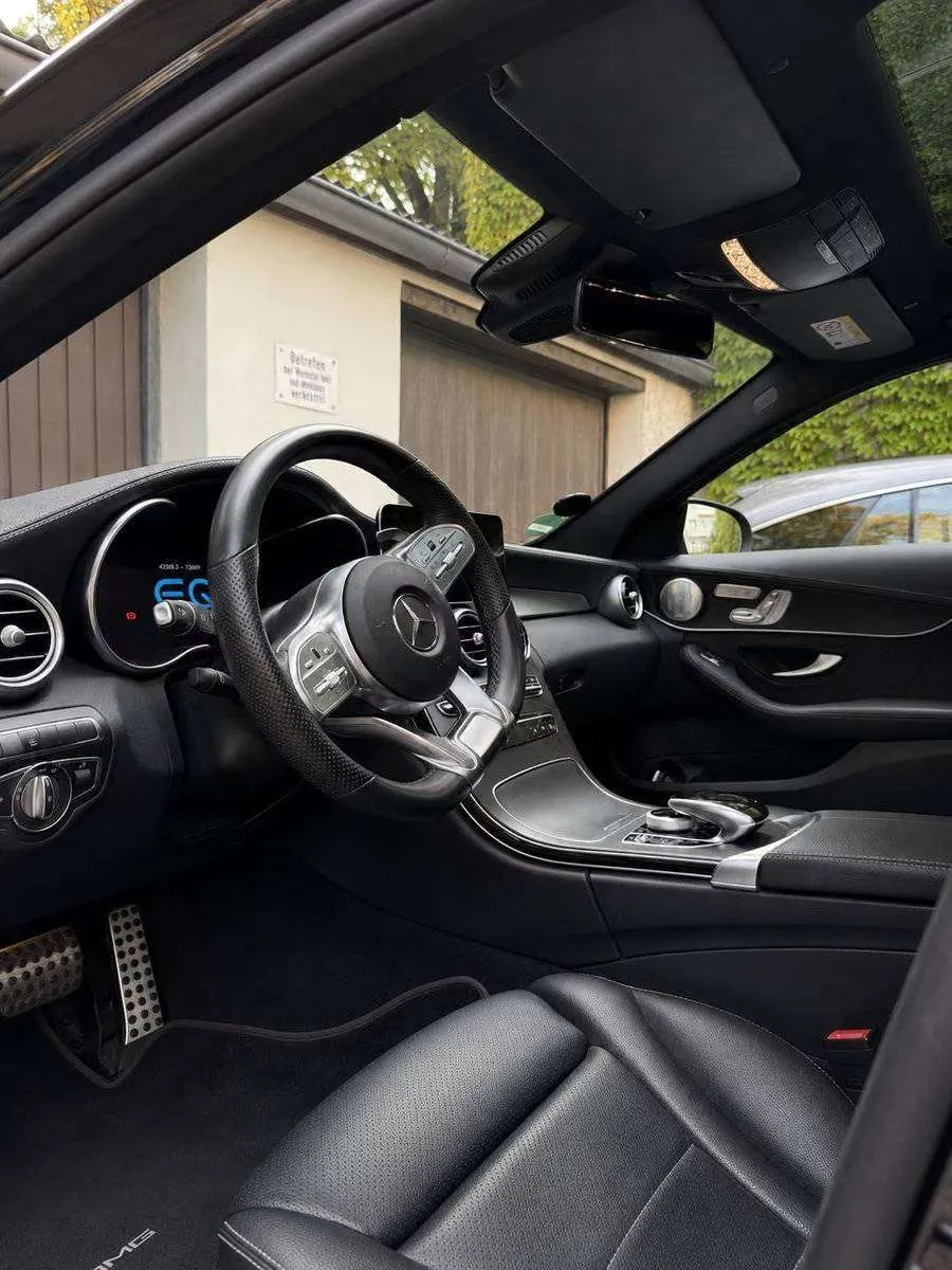 Mercedes-Benz C 300 2022 photo 3
