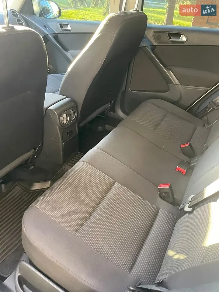 Volkswagen Tiguan 2011 photo 4