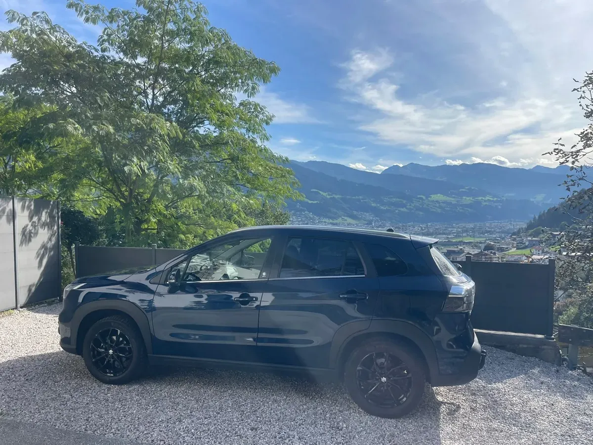 Suzuki S-Cross 2023 photo 3