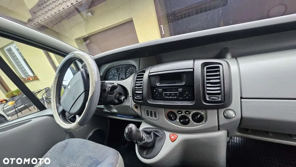 Renault Trafic 2003 photo 4